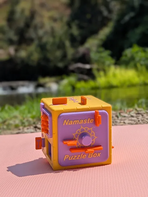Fotografia de Namaste Puzzle Box